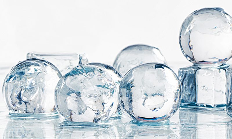 Crystal Clear Ice For Stunning Cocktails
